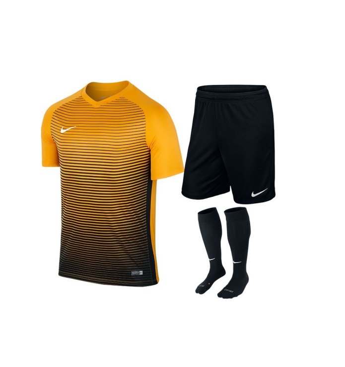 Футбольная форма Nike Gold