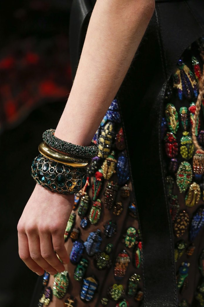 Alexander MCQUEEN украшения 2020