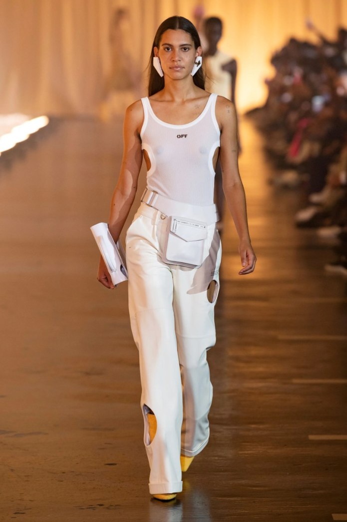 Версаче f/w 2022