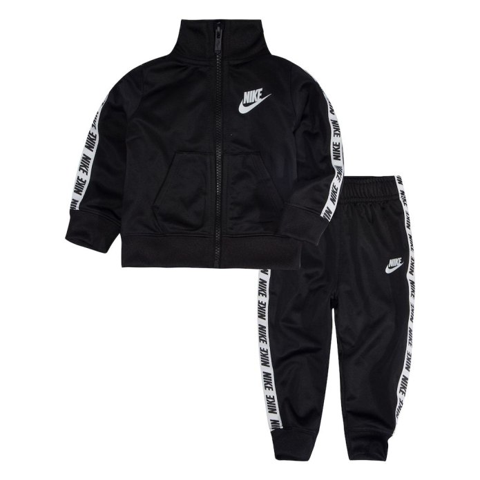 Костюм Nike для новорожденных