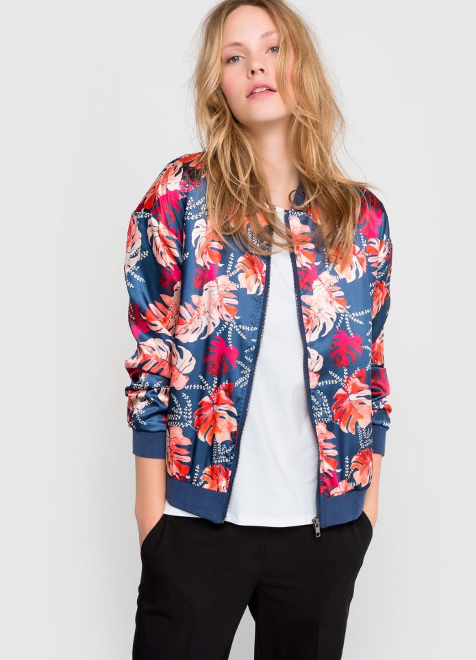 Куртка фирмы boohoo бомбер