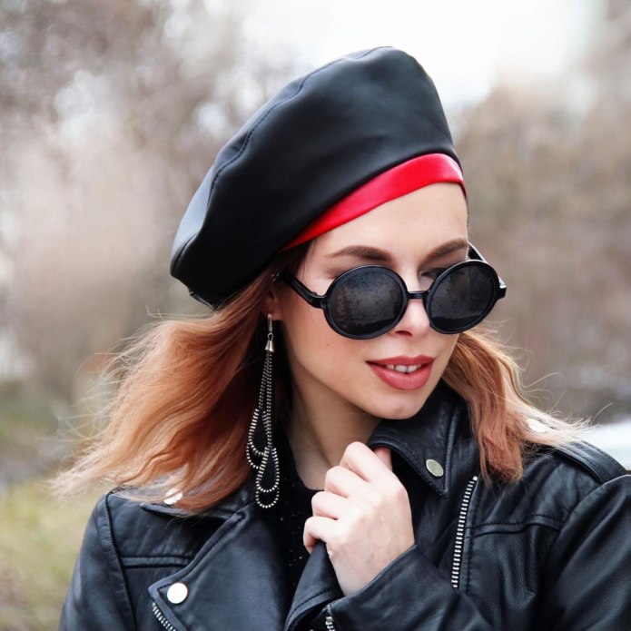Модные бархатные береты
