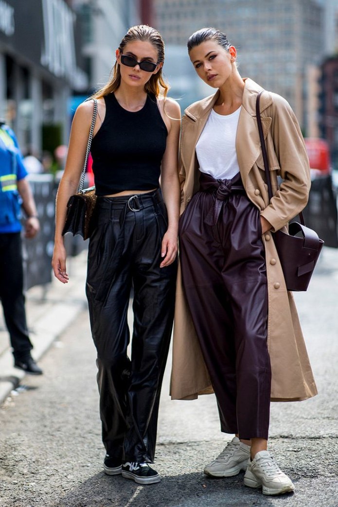 Кожаные брюки Street Style 2020