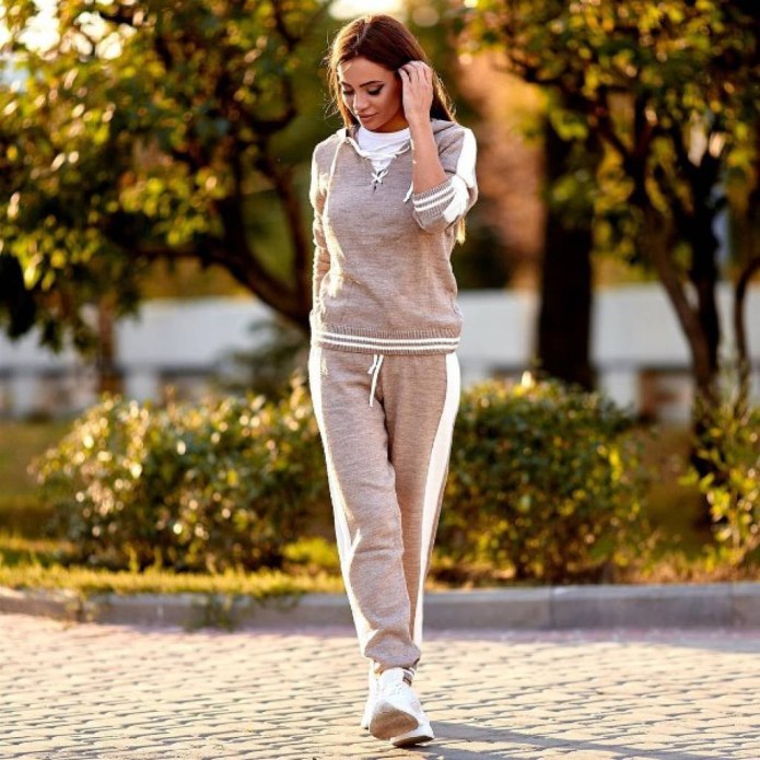 Костюм теплый с начесом adidas женский 2020