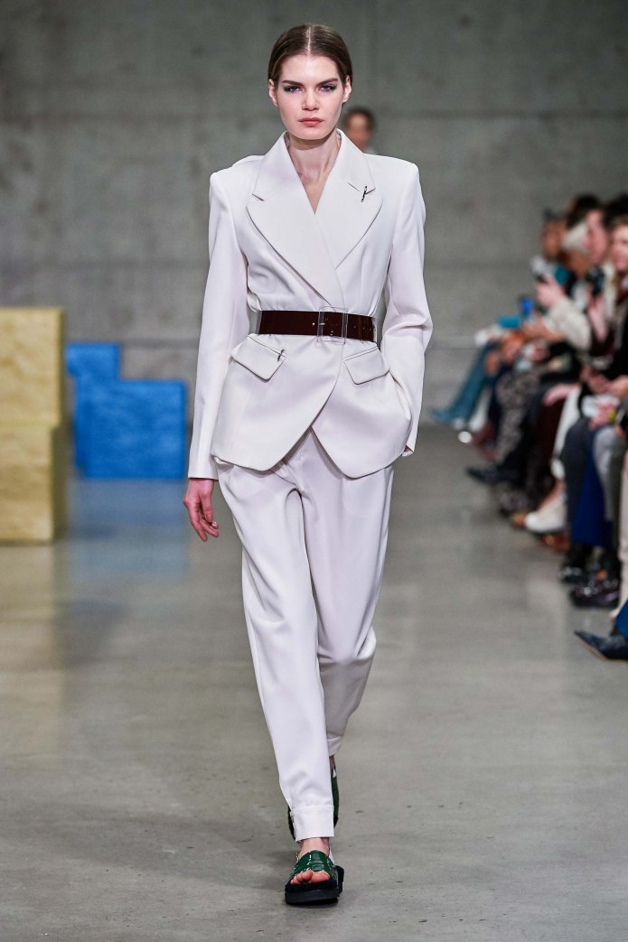 Брюки палаццо 2021 Vogue