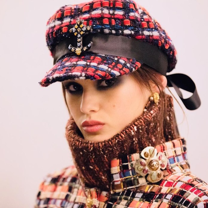 Головные уборы Chanel 2020