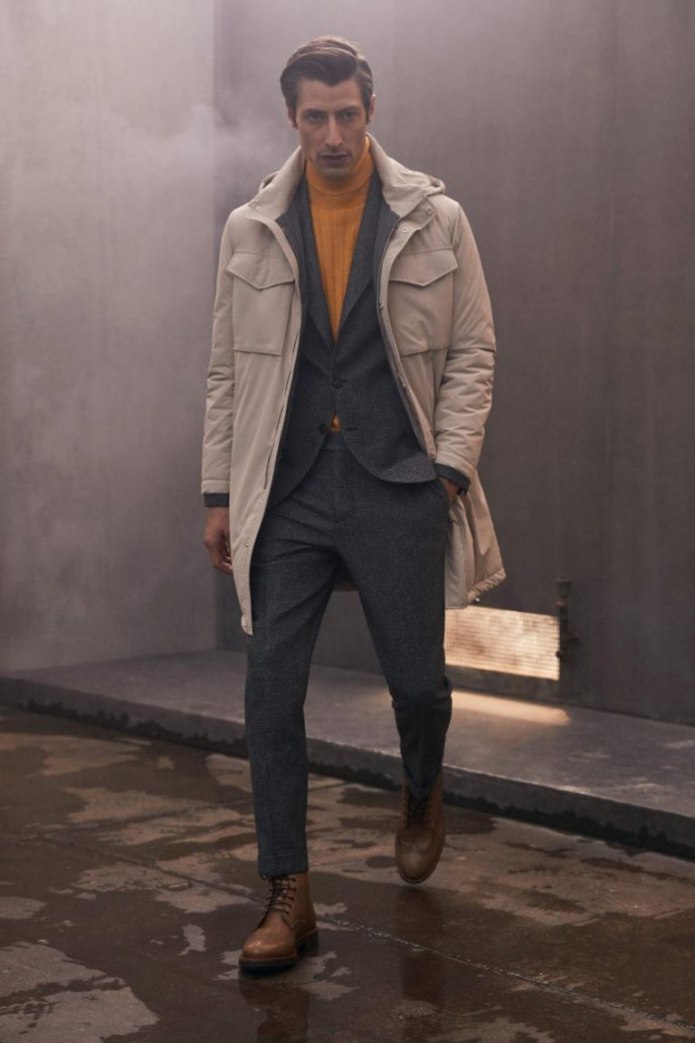 Street Style man тренч