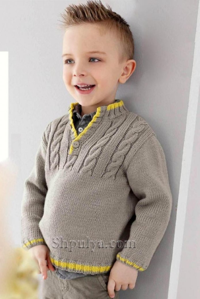 Вязаный свитер для мальчика