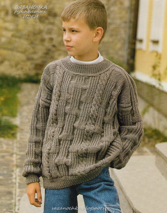 Детский свитер с машинкой для мальчика