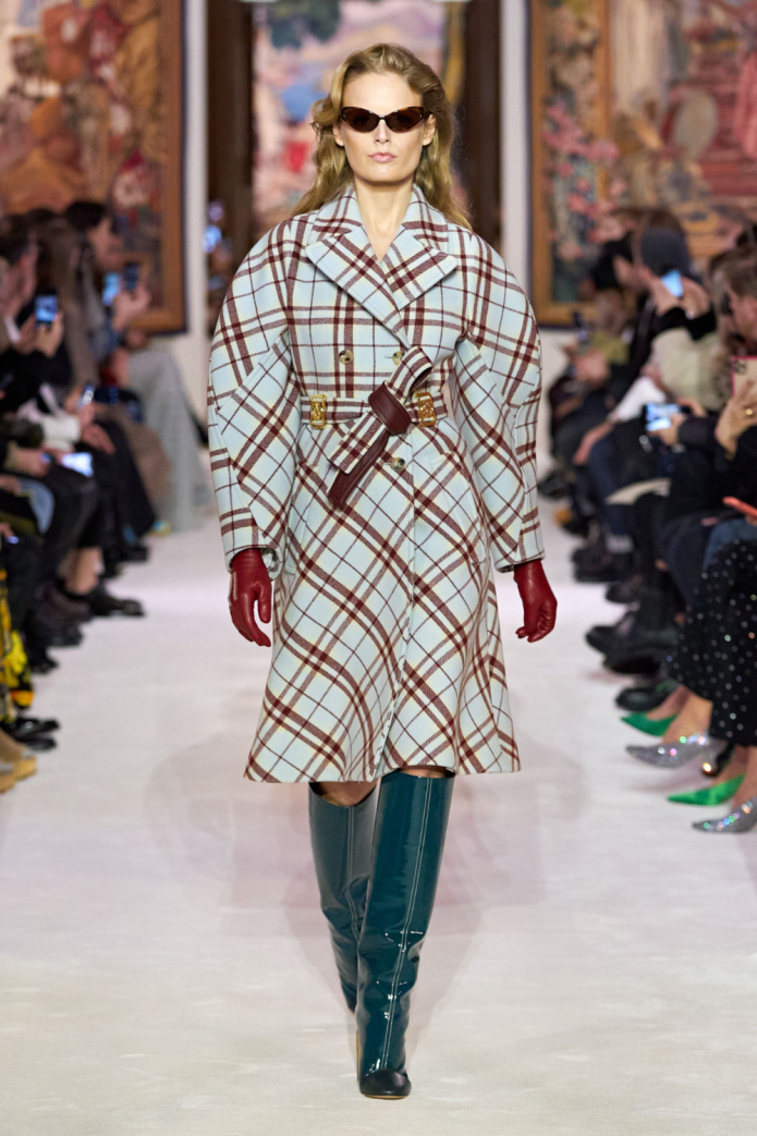 Пальто тренд 2021 Vogue