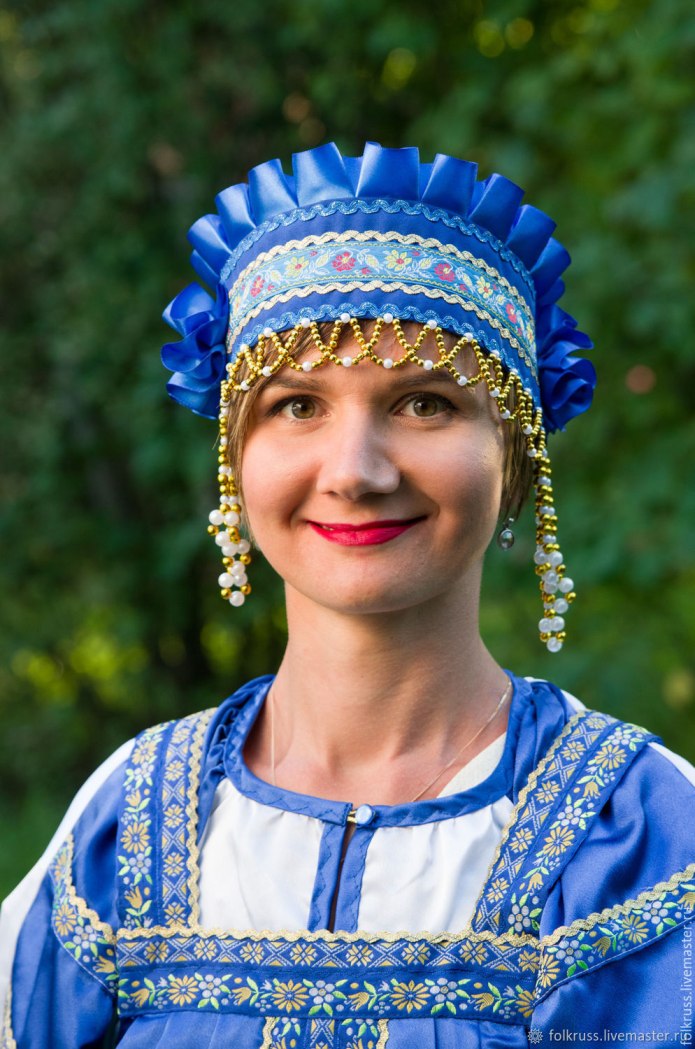Русский костюм женский