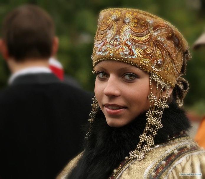 Повойник головной убор и сорока