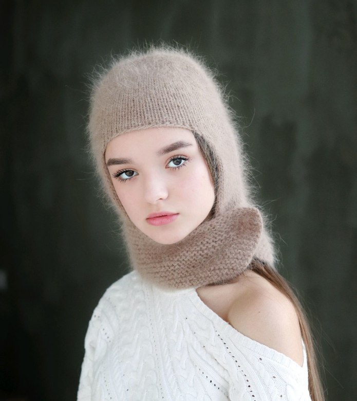 Вязаная шапка Шанель Chanel