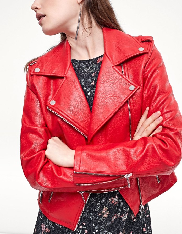 Bershka косуха укороченная