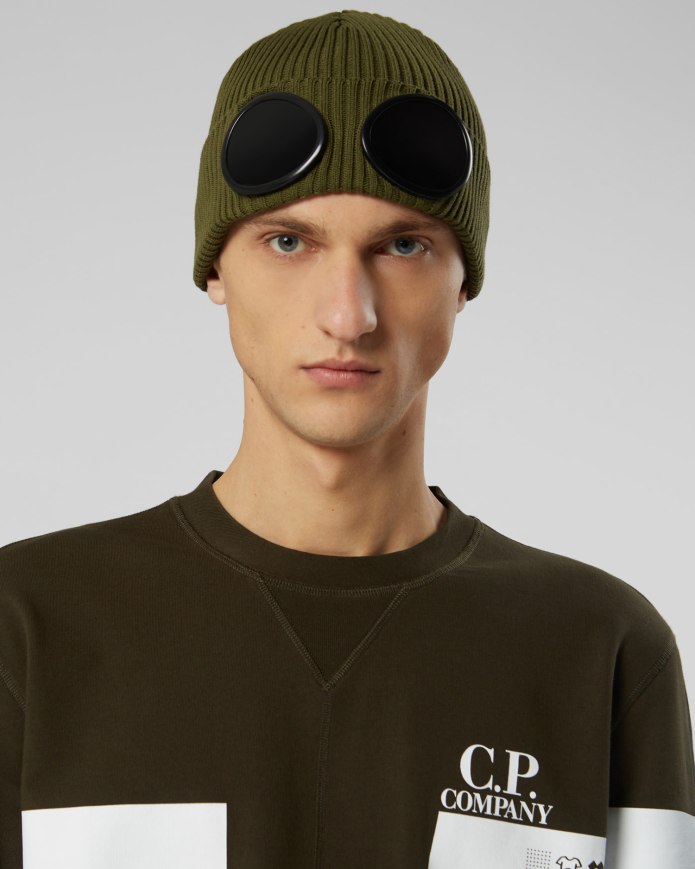 Шапка c.p. Company — Lens Merino Wool total Eclipse
