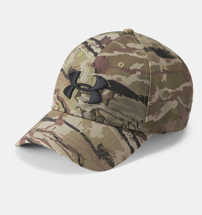 Камуфляжные бейсболки under Armour