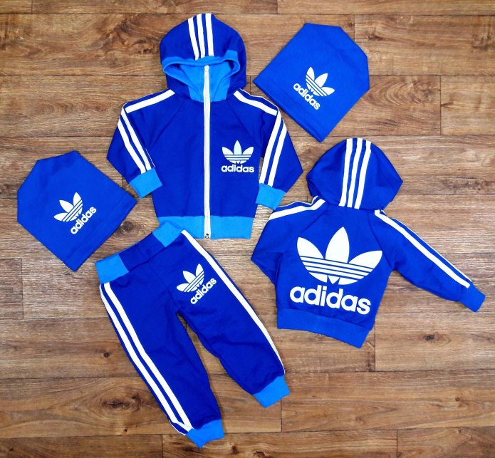 Костюм adidas three Stripes серый