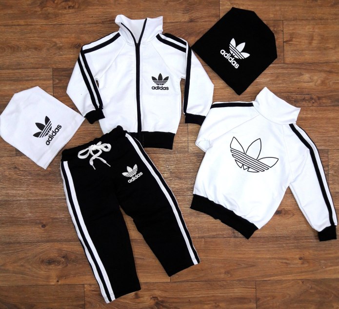 Худи adidas Sportswear Pink