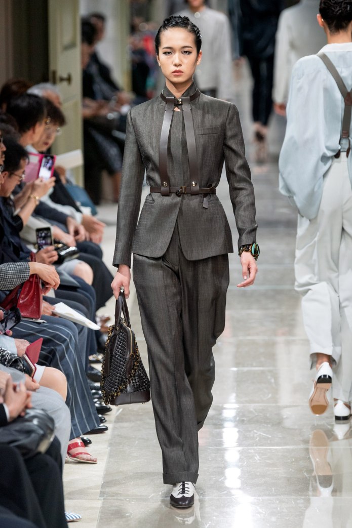 Версаче Весна лето 2020 Menswear