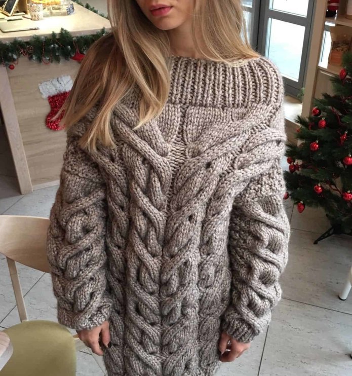 Свитер женский