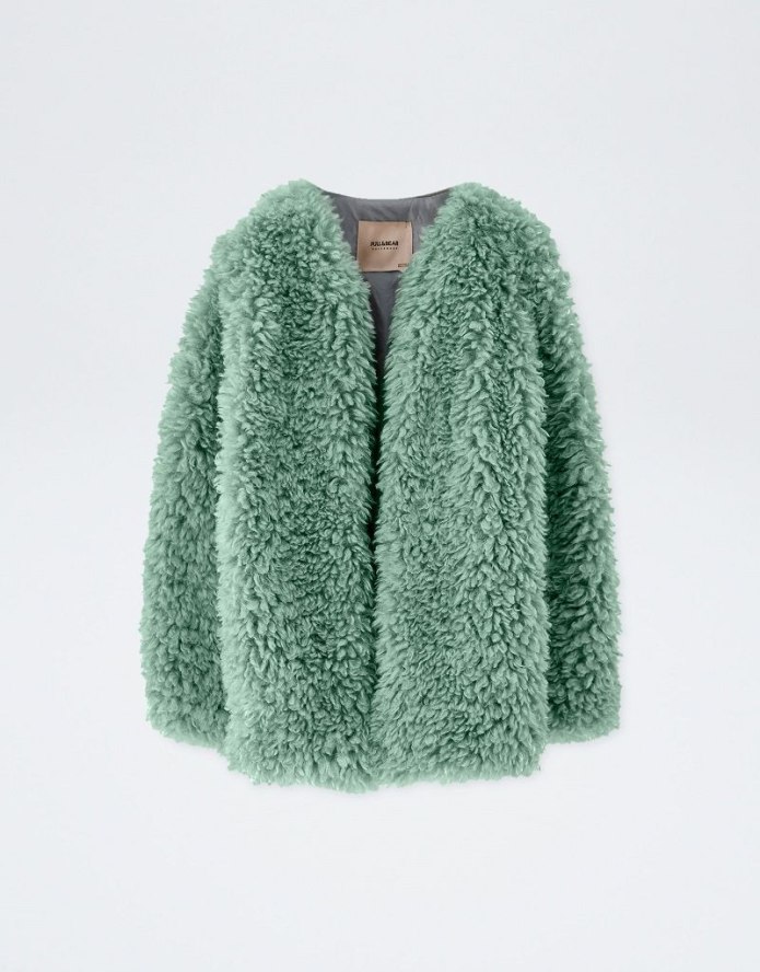 Pull and Bear -эко шуба