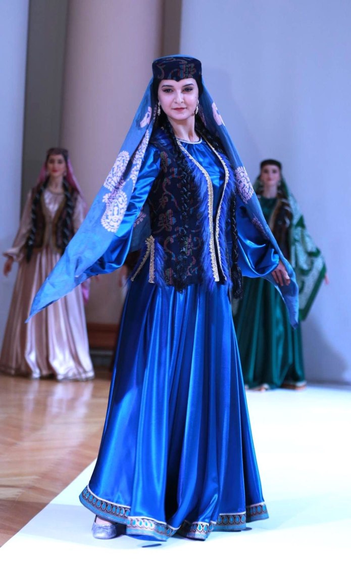 Азербайджанский костюм