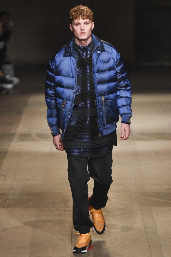 Fendi пуховики 2020-2021