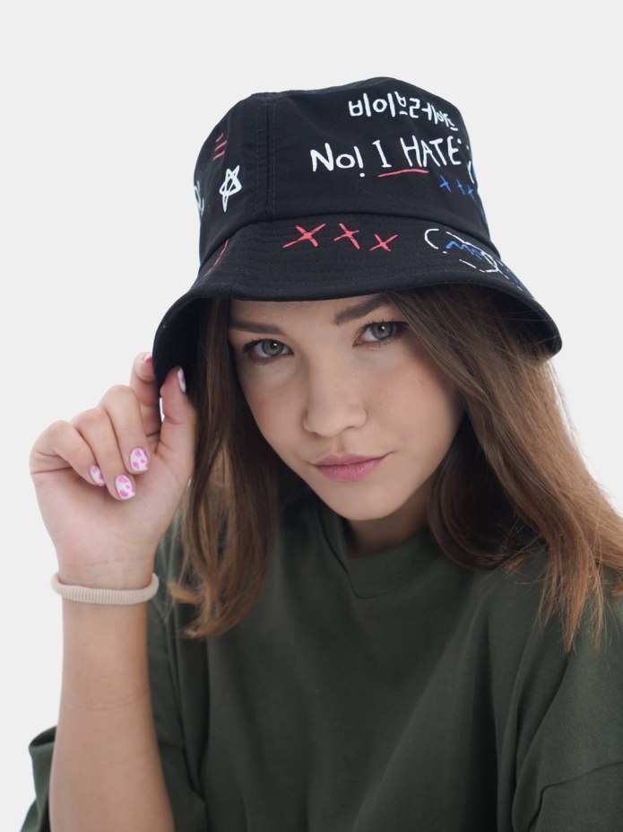 Bucket hat
