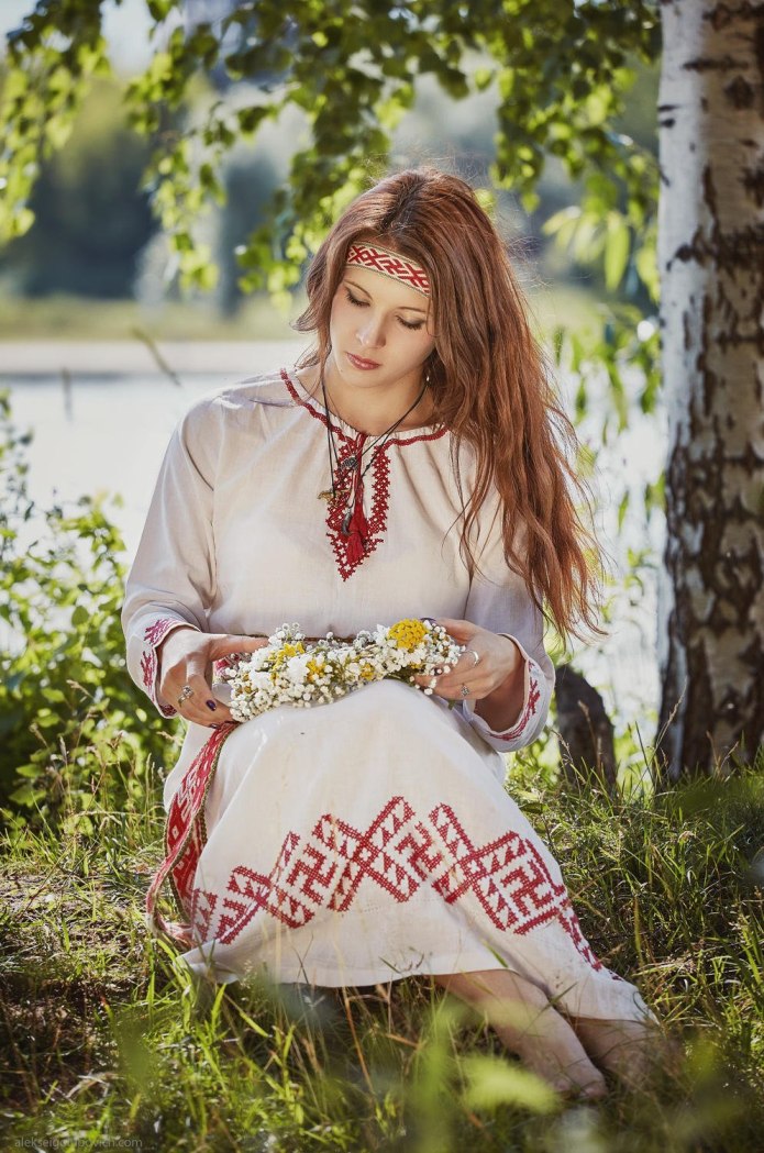 Платья Иванка русский стиль