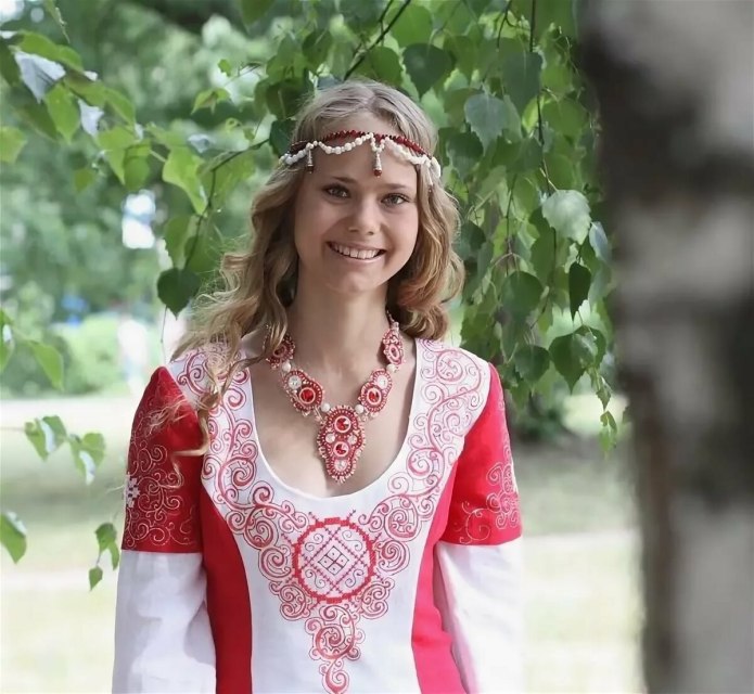 Платье в фольклорном стиле