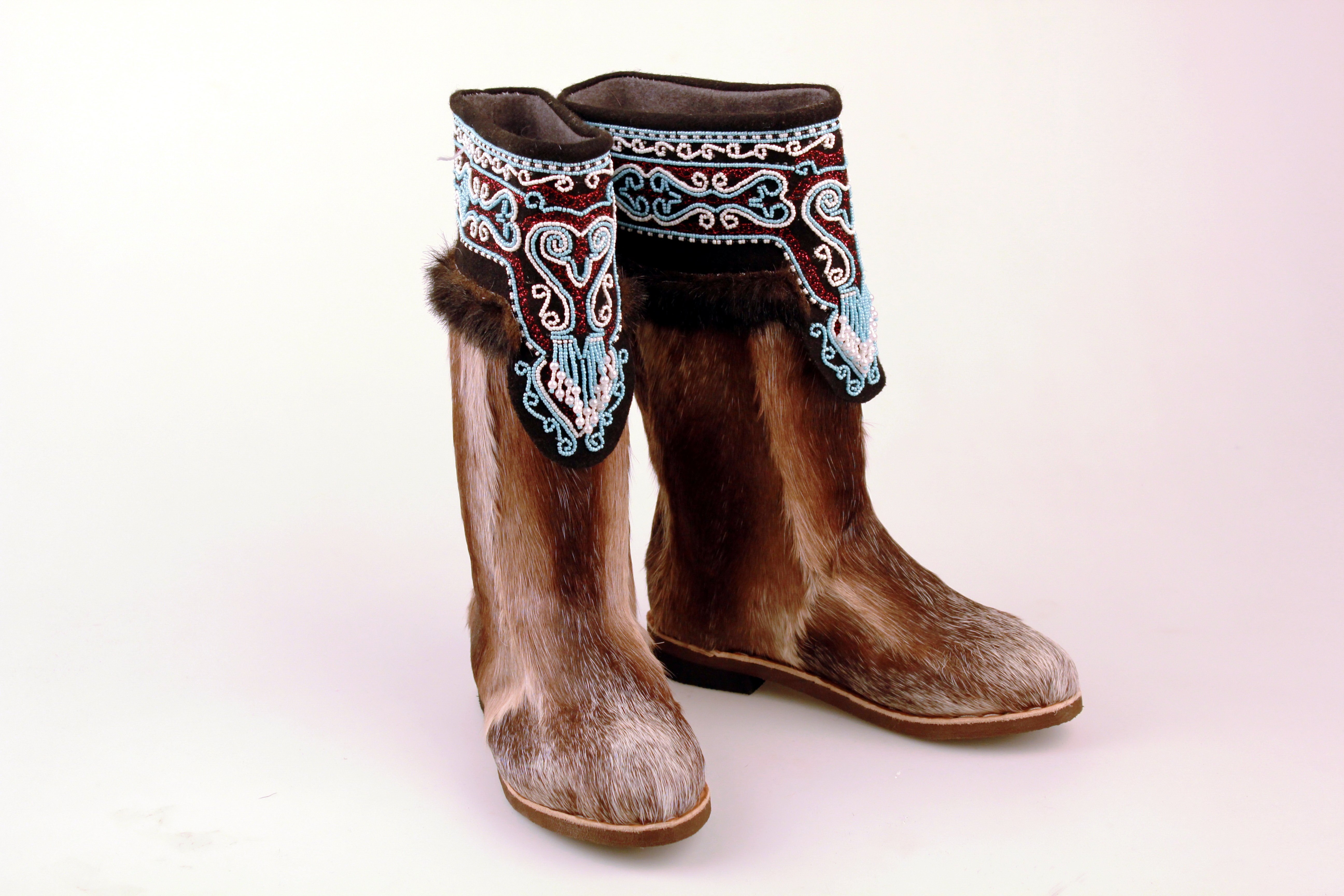 Какой вид меховой обуви у народов сибири