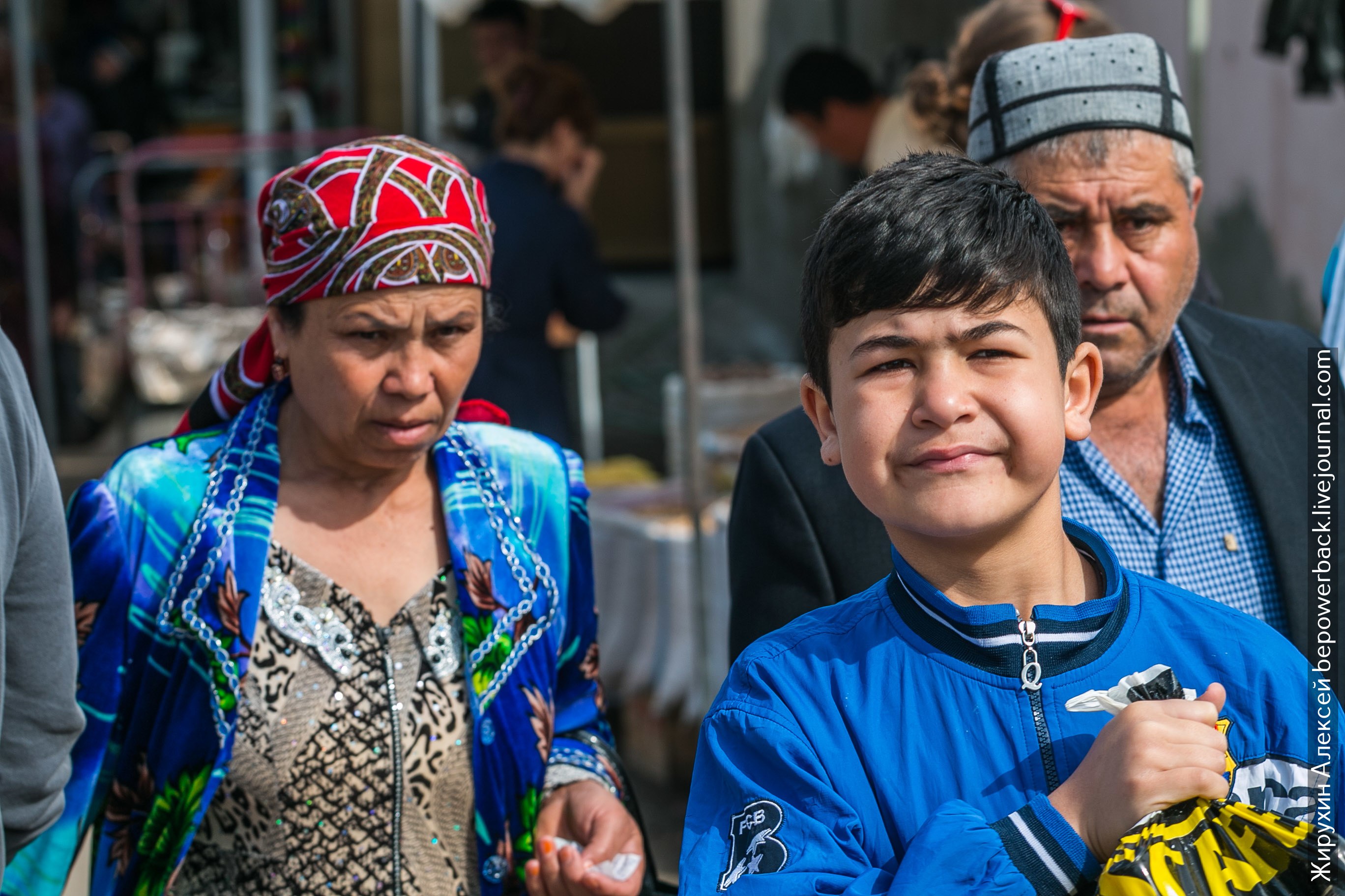 Юр лица узбекистан. Узбекские женщины. Узбекский тюбетейка для женщины. Узбек в тюбетейке. Узбекистан лица.