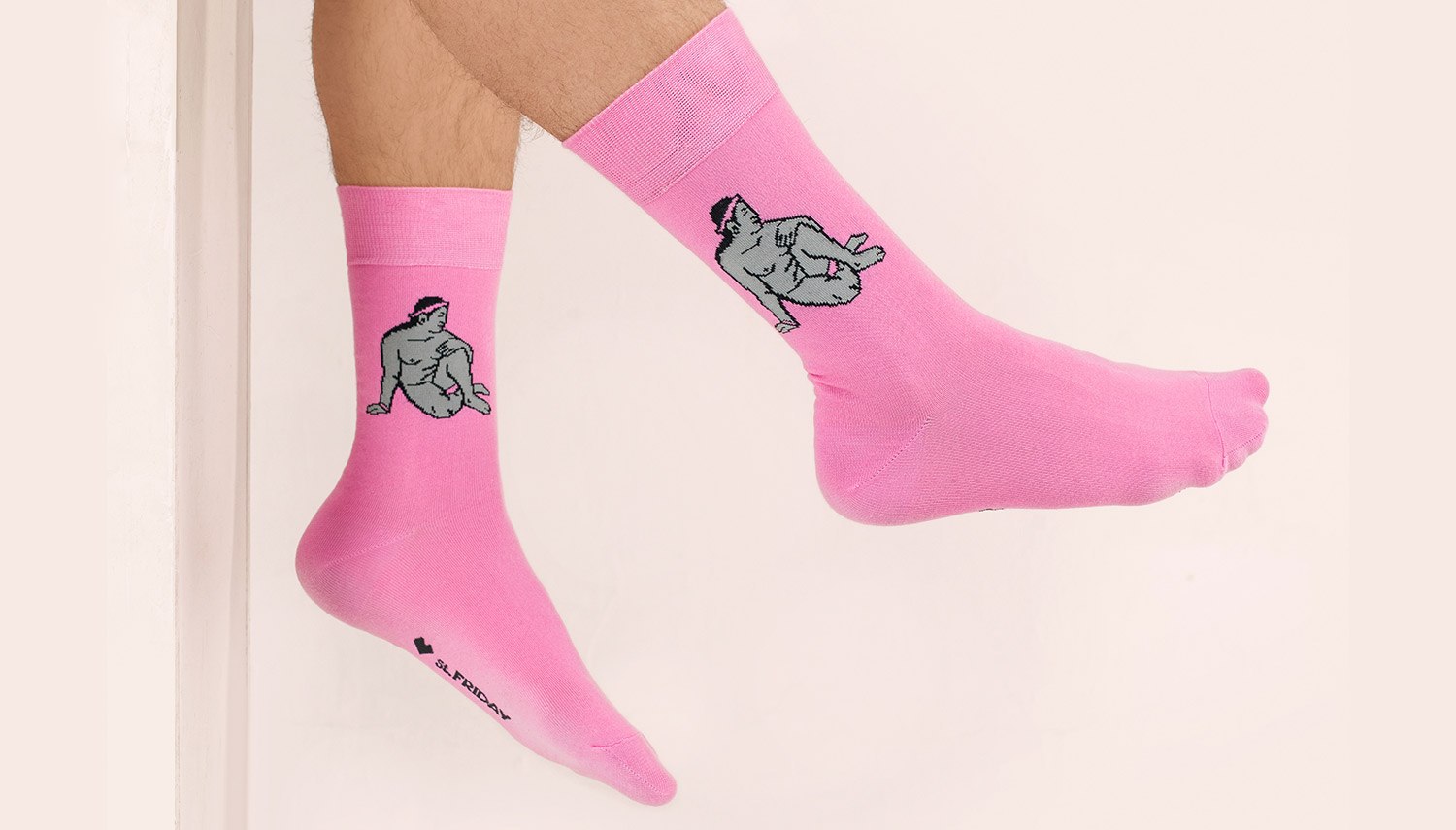 Вайлдберриз купить носки женские. Розовые носки. Розовые носки мужские. Носочки женские розовые. Носки розовые женские.
