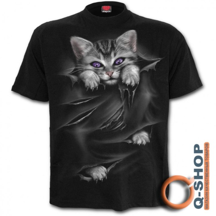 Красивая кошка на футболке