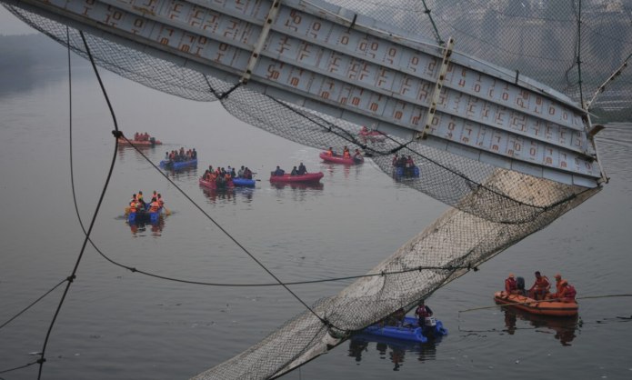 Современная индийская мода показ