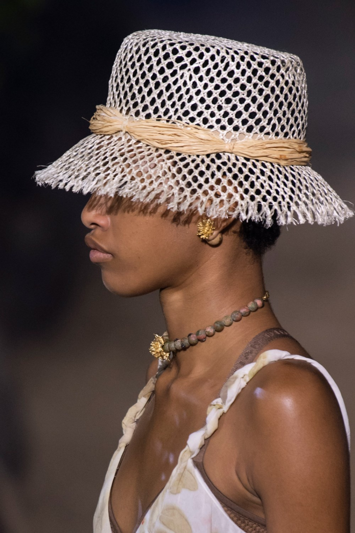 Versace Fall 2018 берет