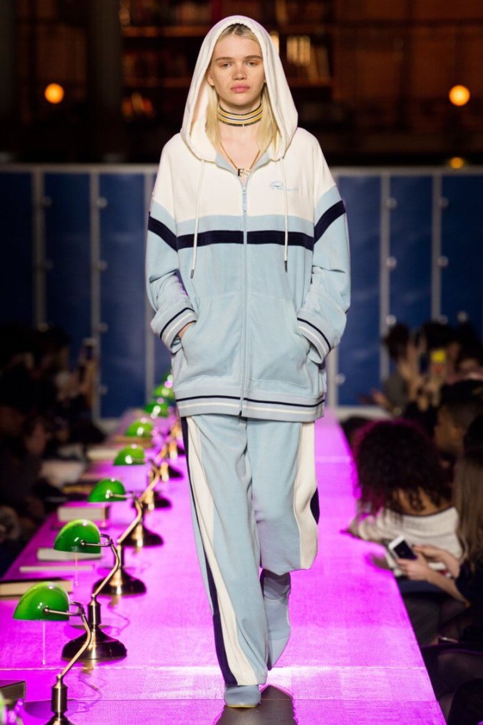 Показ Balenciaga 2022 adidas