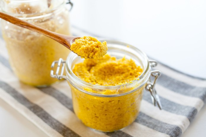 Платье Jennyfer горчичное