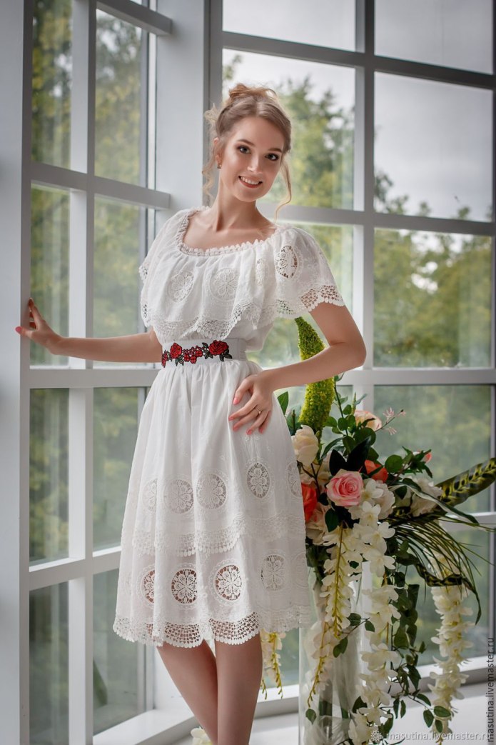 Платье из муслина женское