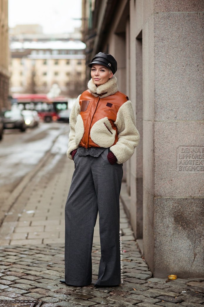 Пальто с широкими брюками