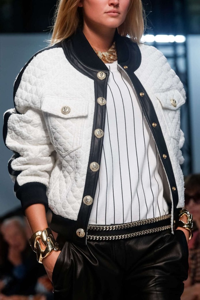 Бомбер женский 2022 streetstyle