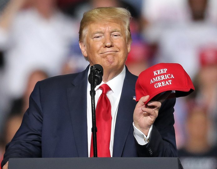 Дональд Трамп make America great again