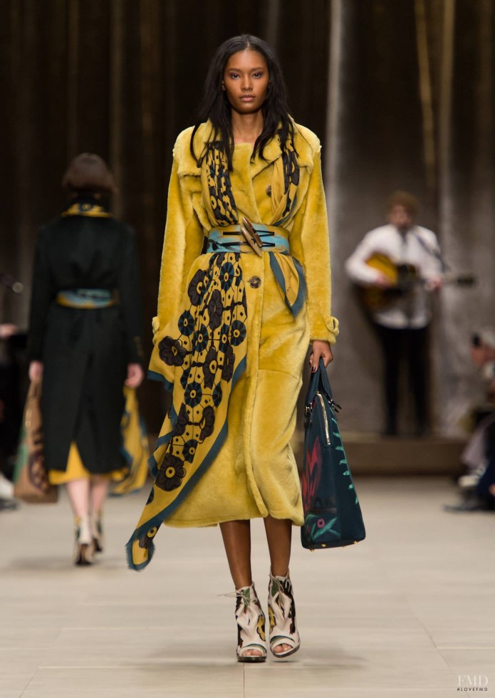 Burberry Prorsum кружевное пальто