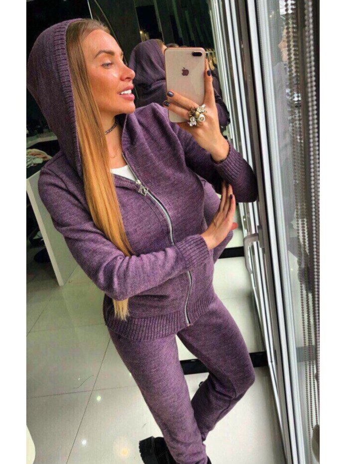 Вязаный спортивный костюм