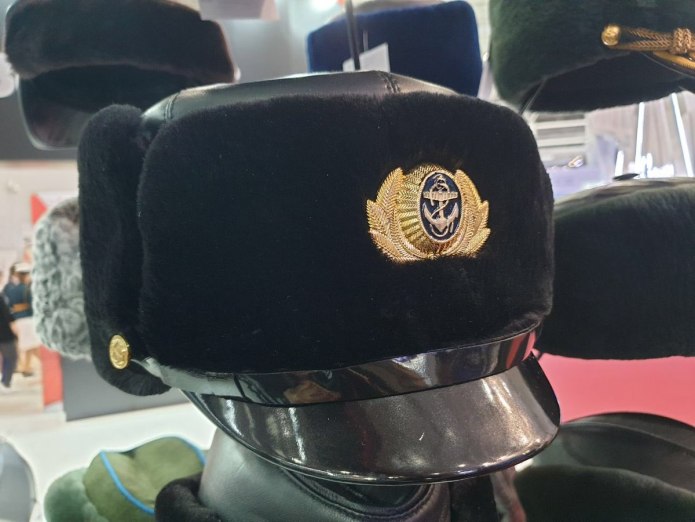 Папаха Версаче