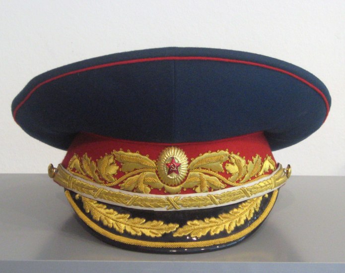 Шойгу в папахе