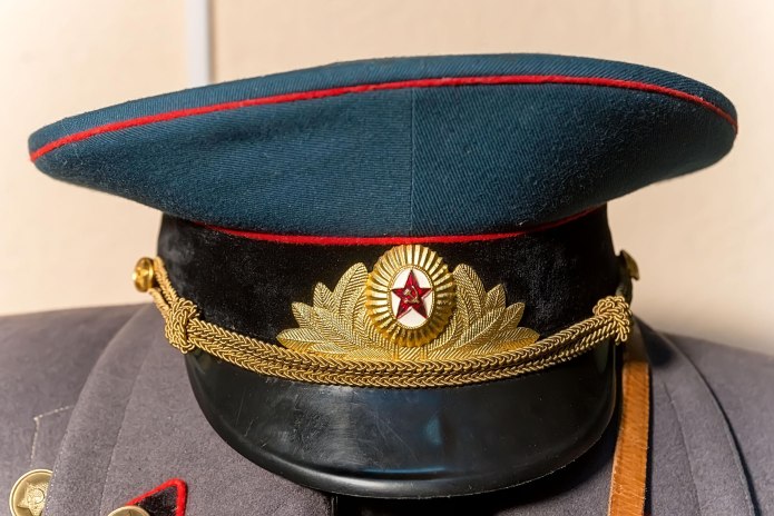 Новые шапки для Полковников