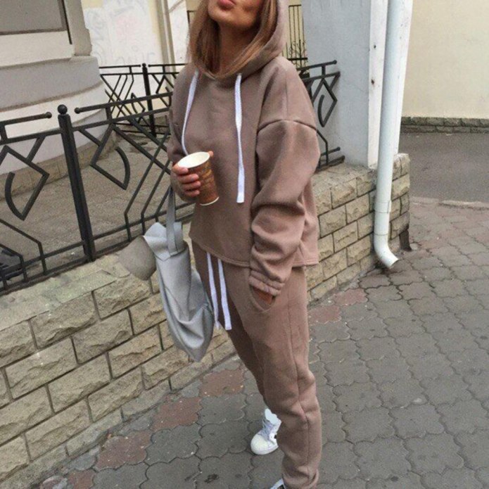 Костюм с худи женский