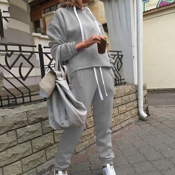 Спортивный костюм оверсайз женский