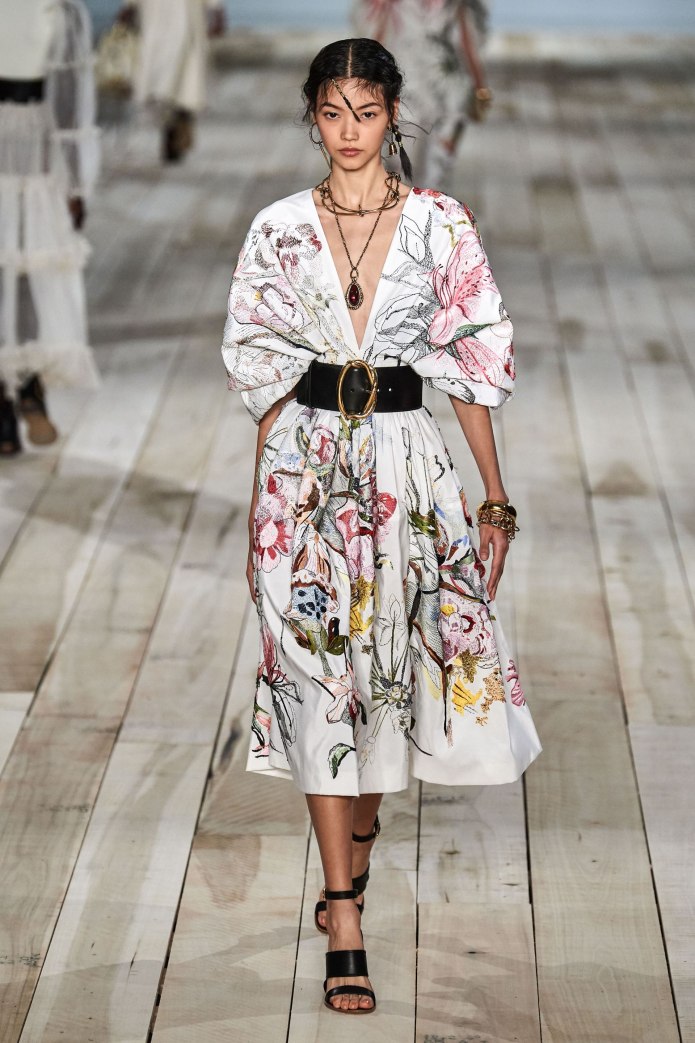Платья Alexander MCQUEEN 2020